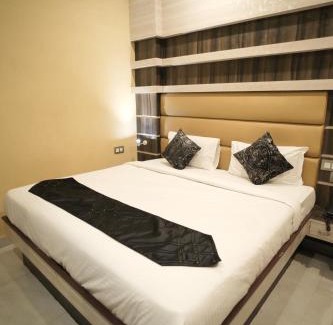 Varanasi Hotel | Hotel Rajkamal Near Varanasi Railway Station