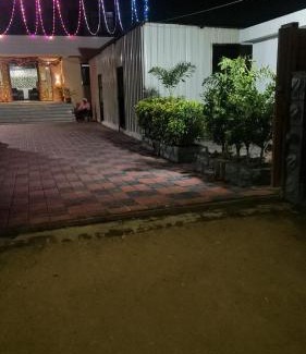 Shevgaon Hotel | Hotel Rajlaxmi