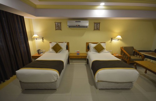 Air Force Area Hotel | Hotel Rajputana Palace