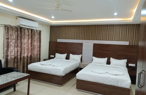 Orchha Hotel | Hotel Rajwada Palace
