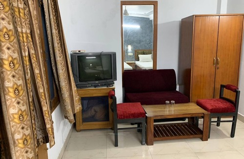 Jagadhri Hotel | Hotel Raman's