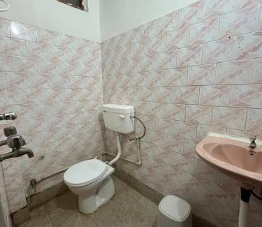 Gwalior Hotel | Hotel Ramya Palace