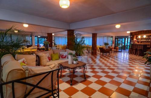 Constanza Hotel | Hotel Rancho Constanza & Cabañas de la Montaña