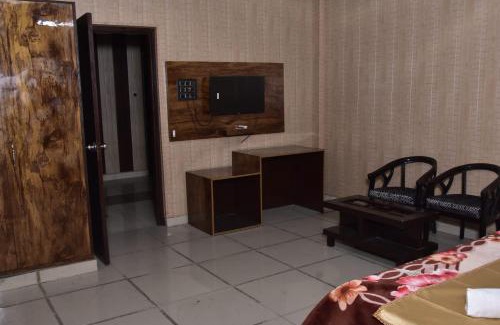 BHEL Township Hotel | Hotel Ranipur Rajwada