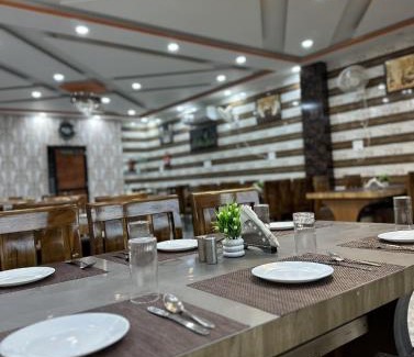 Chomu Hotel | Hotel Rao Place