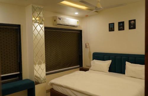 Chhatarpur Hotel | Hotel Ratan Palace