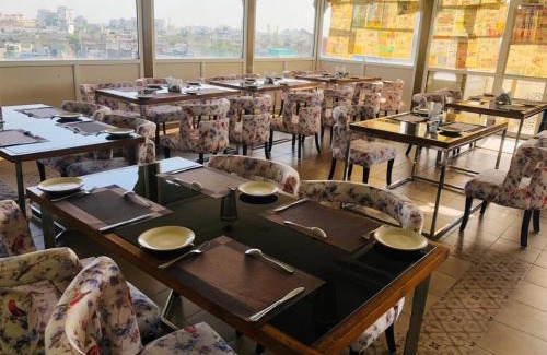 Gopalbari Hotel | Hotel Ratangarh Palace