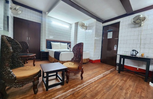 Dharmatala Hotel | HOTEL RAUNAK
