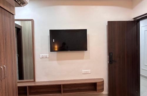 Varanasi Hotel | Hotel Ravindraya Residency