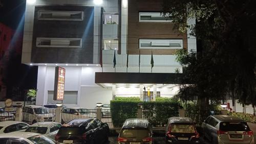 Daulatabad Hotel | Hotel Raviraj, Chhatrapati Sambhaji Nagar