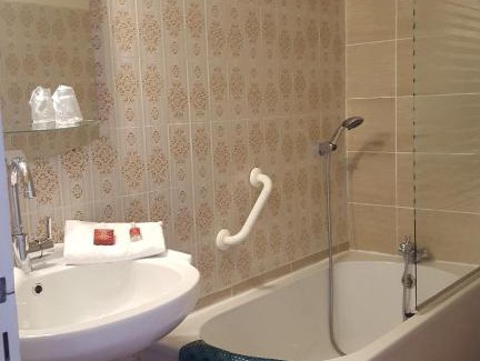Cordes-sur-Ciel Hotel | Hotel Raymond VII