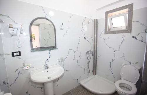 Qender Hotel | Hotel Real