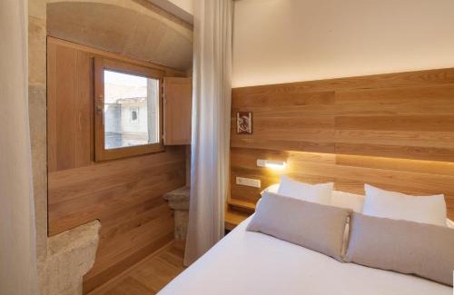 Old Town Hotel | Hotel Real Colegiata San Isidoro