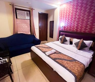 Mahipalpur Extension Hotel | Hotel Red Stone Near IGI Airport Only 10 Mins Distance