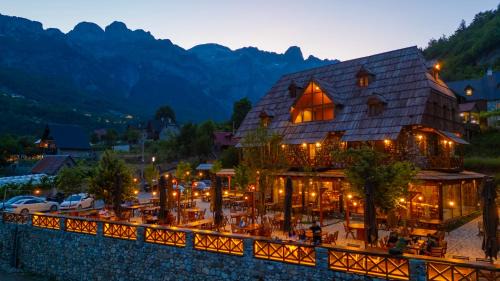 Theth Hotel | Hotel Restaurant Alpet Theth