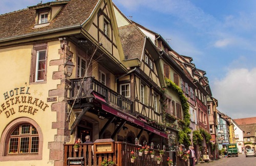 Riquewihr Hotel | Hotel Restaurant Au Cerf