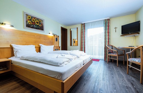 Oberharmersbach Hotel | Hotel Restaurant Freihof