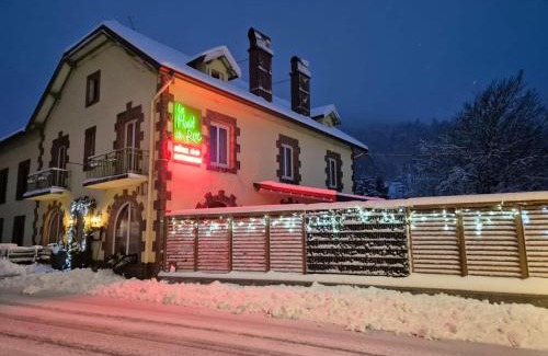 Basse-sur-le-Rupt Hotel | Hotel Restaurant Du Haut Du Roc