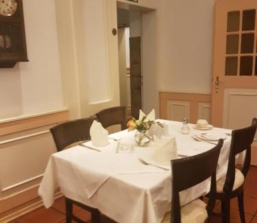 Dormagen Hotel | Hotel Restaurant Knechtstedener Hof