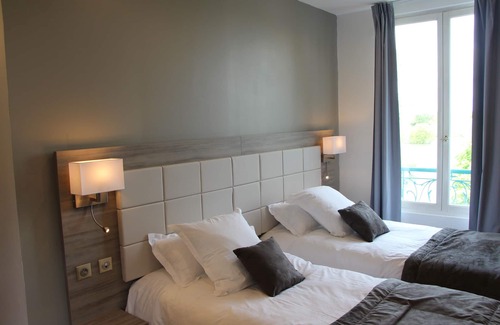 Poissy Hotel | Hotel Restaurant L'Esturgeon