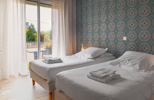 Erdeven Hotel | Hotel Restaurant La Voile Bleue
