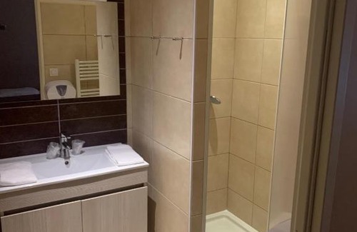 Jonzac Hotel | Hotel restaurant le 108
