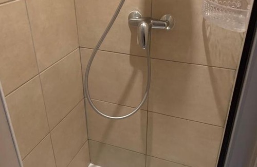 Jonzac Hotel | Hotel restaurant le 108