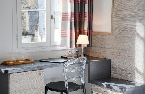 Quartier du chateau Hotel | Hotel Restaurant Le Dauphin et Le Spa du Prieuré