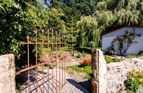 Anrode House | Hotel & Restaurant Lengefelder Warte