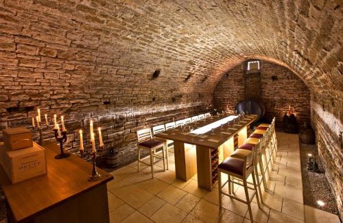 Arbois Hotel | Hotel-restaurant Les Caudalies