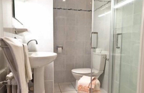 Cauterets Hotel | Hotel Restaurant Les Edelweiss