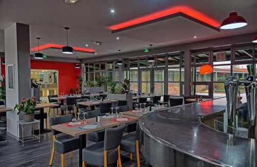 Epone Hotel | Hotel Restaurant Les Jardins D'Epône