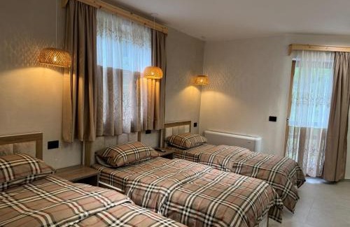 Kala e Dodes House | Hotel Restaurant Radomira