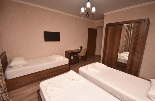 Zugdidi Hotel | Hotel & Restaurant Sokhumi