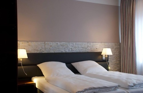 Westerstede Hotel | Hotel Restaurant Sonnenhof