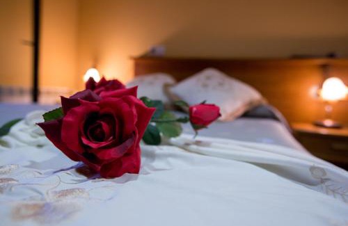 Valdes Hotel | Hotel Restaurante Canero