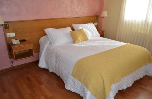 Antas de Ulla Hotel | Hotel Restaurante Val
