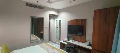 Akola Hotel | Hotel RG Exclusive - Akola