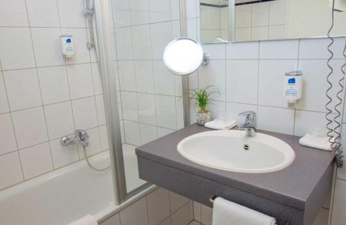 Rees Hotel | Hotel Rheinpark Rees