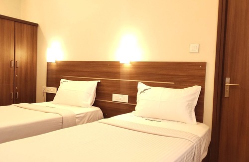Tiruchirappalli Hotel | Hotel Rhythm Grand Suite
