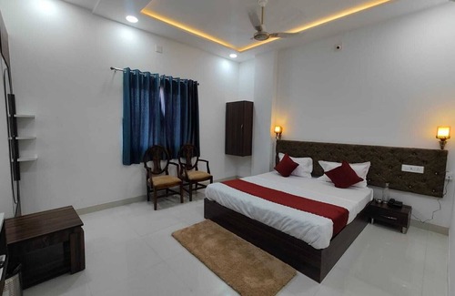 Sojat Hotel | Hotel Rishi Excellency