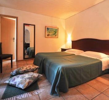 Lamone Hotel | Hotel Ristorante Grotto Serta
