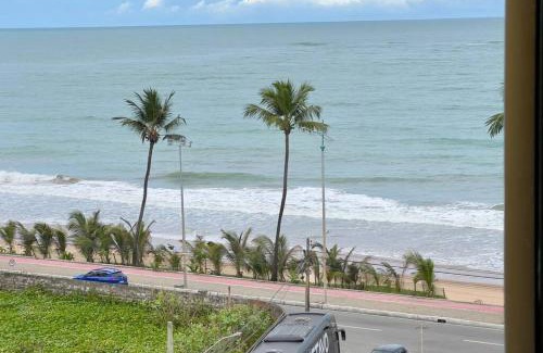 Cruz das Almas Hotel | Hotel Ritz Suítes | Flat632 | Quarto com Vista mar
