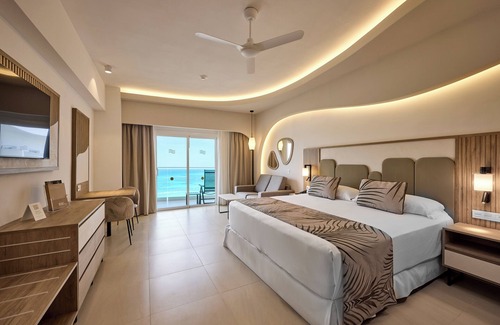 Falmouth Hotel | Hotel Riu Palace Aquarelle - All Inclusive