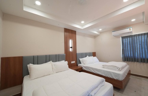 Srirangam House | HOTEL RIVER VIEW with WiFi and AC in delightful Tiruchchirappalli