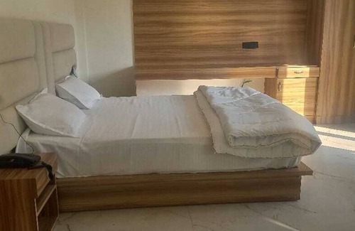 Ukhimath Hotel | Hotel Riyansh