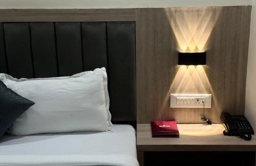 Jogeshwari West Hotel | Hotel Riza - Near Nesco Exhibition Centre