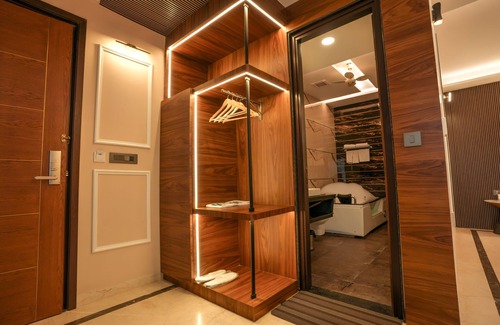 Knowledge Park III Hotel | Hotel Rj - Managed by AHG