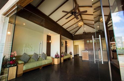 Bommasandra Hotel | Hotel RK Gardenia