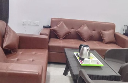 Guntur Hotel | Hotel RK GRAND LUXURY AC ROOMS